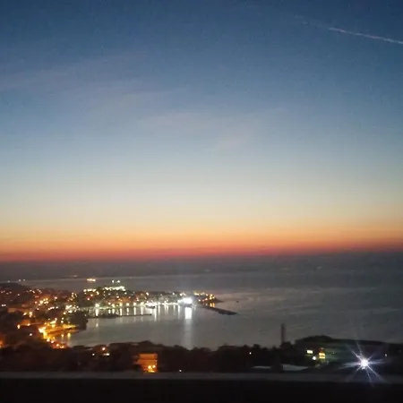 Διαμέρισμα Iakinthi Apartment With Your Own Terrace And Your Own Free Parking Καβάλα