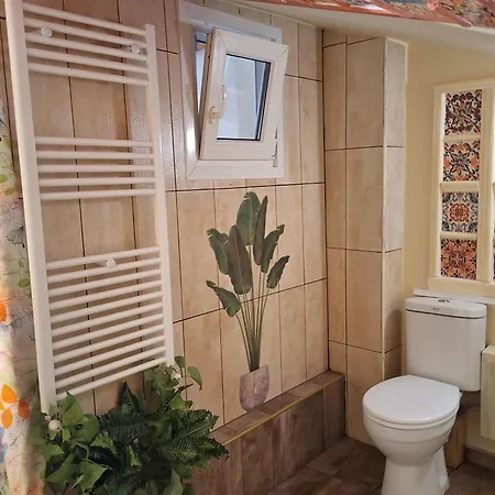 Iakinthi Apartment With Your Own Terrace And Your Own Free Parking